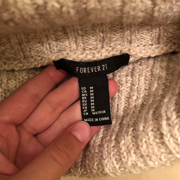 Forever 21 turtleneck sweater - Picture 2 of 2